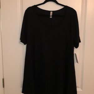 BNWT Unicorn Lularoe Black Perfect T!🦄🖤